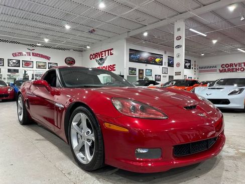 Used 2012 Chevrolet Corvette Grand Sport w/ 3LT Preferred Equipment Group RWD image 5