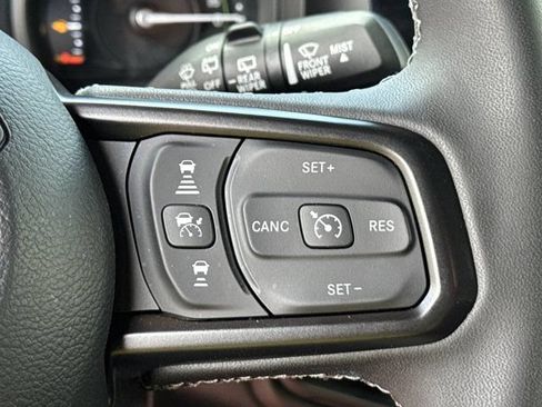 Certified 2025 Jeep Wrangler Unlimited Rubicon 4xe w/ Convenience Group AWD/4WD image 25