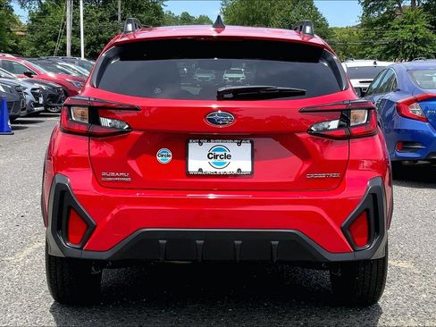 Certified 2025 Subaru Crosstrek 2.5i Premium AWD/4WD image 4