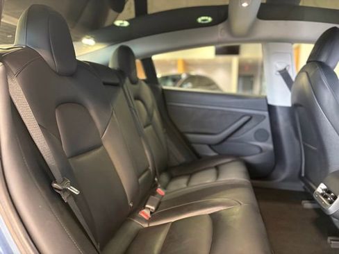 Used 2021 Tesla Model 3 Standard Range Plus image 22