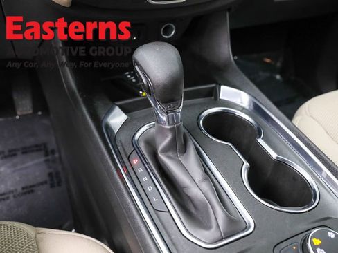 Used 2023 Chevrolet Traverse LS w/ Safety Package image 13