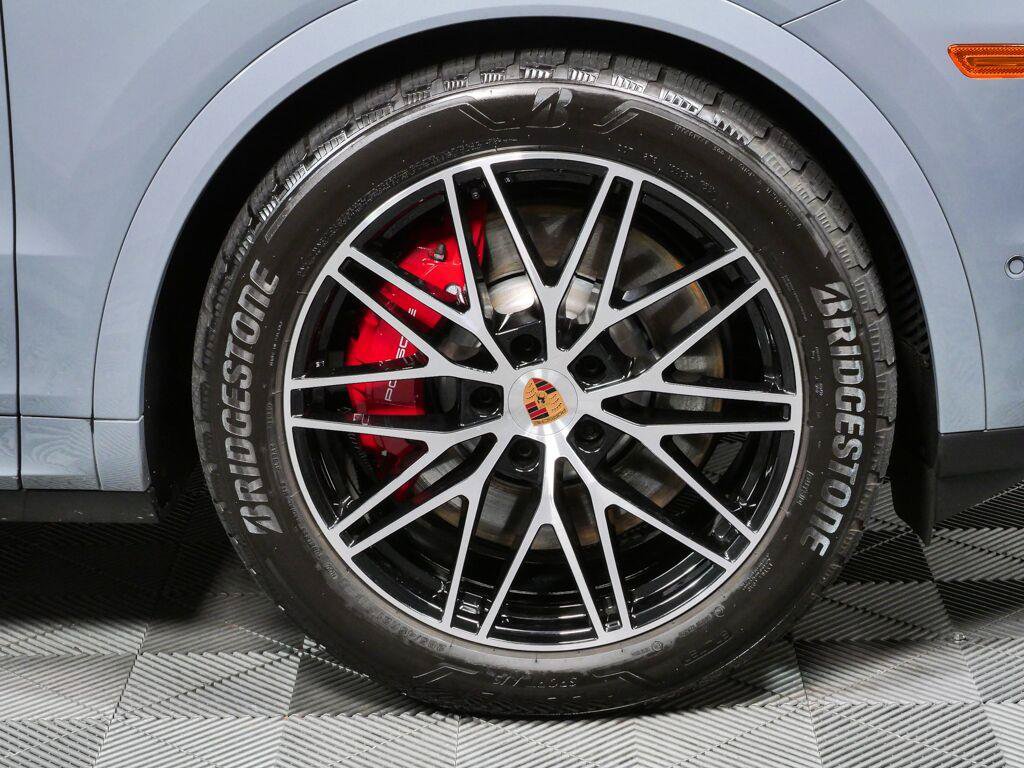 Certified 2026 Porsche Cayenne S AWD/4WD image 39