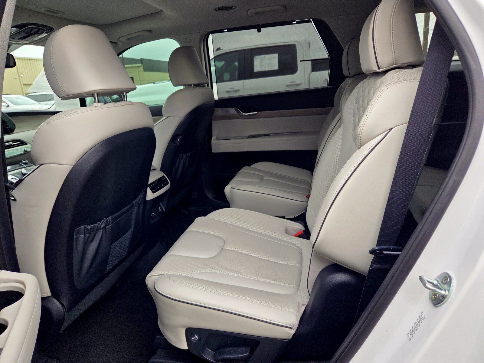 Used 2022 Hyundai Palisade Limited FWD image 7