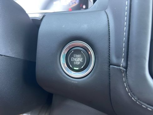 Used 2023 GMC Yukon Denali Ultimate AWD/4WD image 25