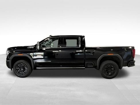 Used 2025 GMC Sierra 2500 Denali w/ Technology Package AWD/4WD image 4