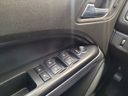 Used 2015 Chevrolet Colorado LT w/ LT Convenience Package AWD/4WD image 27