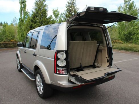 Used 2016 Land Rover LR4 HSE image 25