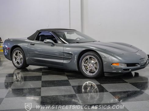 Used 2003 Chevrolet Corvette Convertible w/ Preferred Equipment Group1 RWD image 15