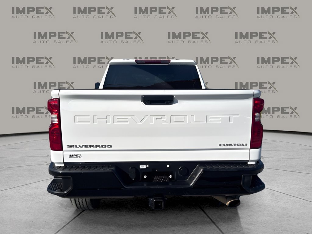 Used 2024 Chevrolet Silverado 2500 Custom w/ Snow Plow Prep/Camper Package AWD/4WD image 4