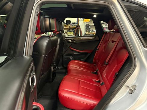 Used 2017 Porsche Macan GTS image 22