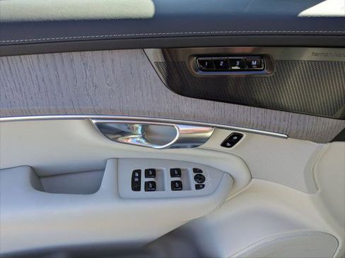 New 2026 Volvo XC90 T8 Ultra image 7