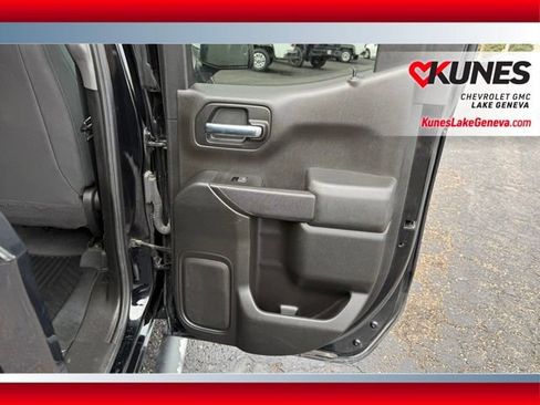 Used 2020 Chevrolet Silverado 1500 Custom w/ Custom Value Package image 19