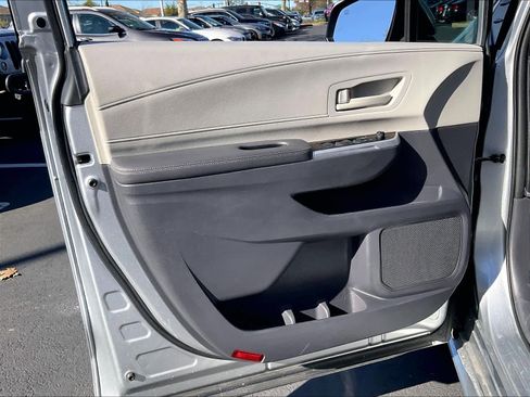 Used 2021 Toyota Sienna LE image 24