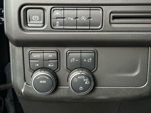 Used 2024 Chevrolet Tahoe LT image 16