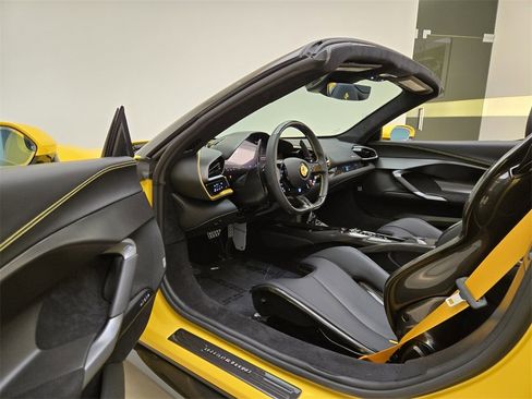 Used 2023 Ferrari 296 GTS image 18