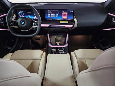 Used 2025 BMW X3 xDrive30i w/ Convenience Package image 14