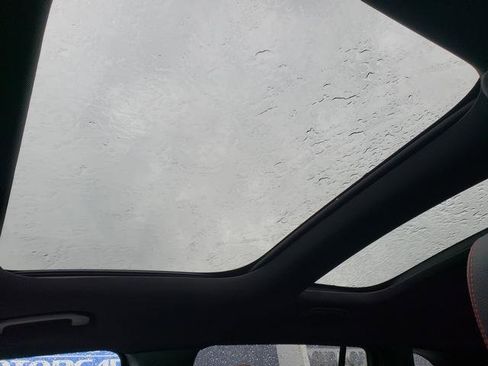 Used 2023 Mercedes-Benz GLB 250 4MATIC image 21