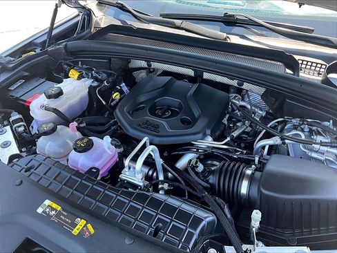Used 2023 Jeep Grand Cherokee 4WD 4xe image 34