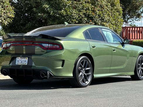Used 2022 Dodge Charger R/T w/ Blacktop Package image 4