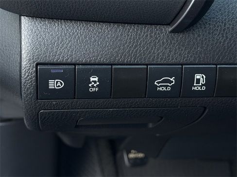 Used 2022 Toyota Camry SE image 21