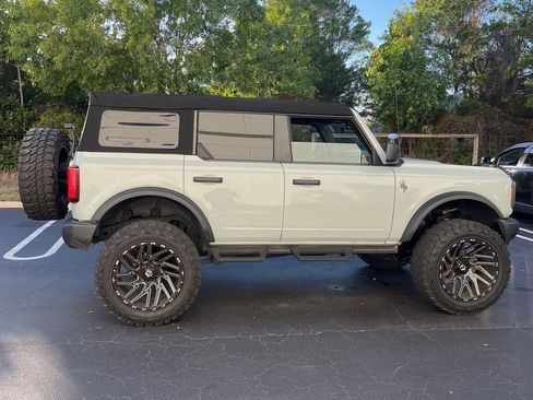 Used 2023 Ford Bronco Big Bend image 2