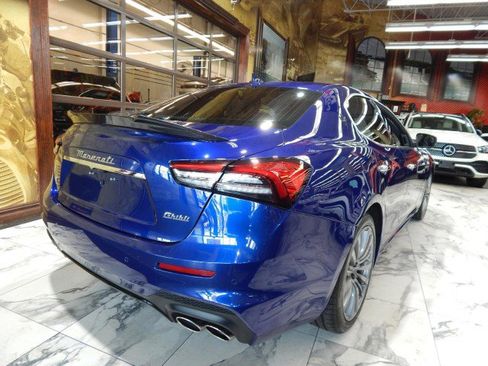Used 2022 Maserati Ghibli Modena Q4 image 6