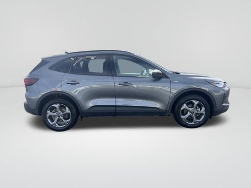 Used 2025 Ford Escape ST-Line image 19