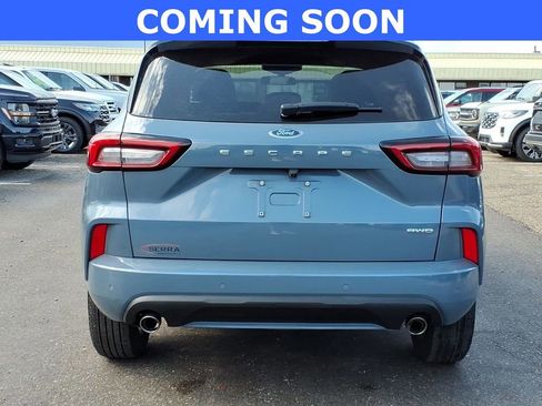 Used 2023 Ford Escape ST-Line w/ Tech Pack #1 AWD/4WD image 4