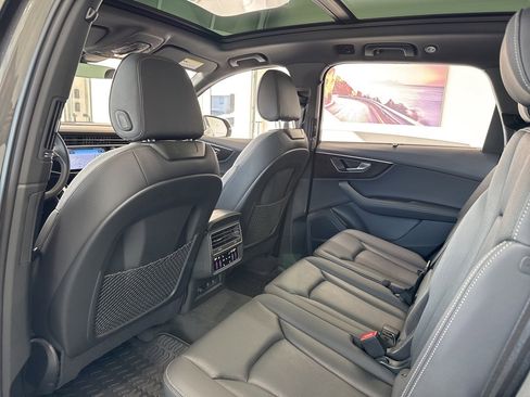 Used 2025 Audi Q7 3.0T Premium Plus image 38