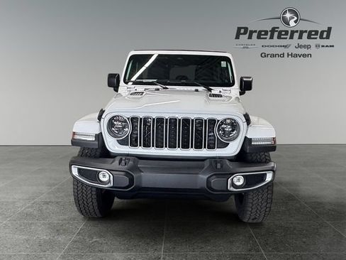 New 2027 Jeep Wrangler Unlimited Sahara AWD/4WD image 13