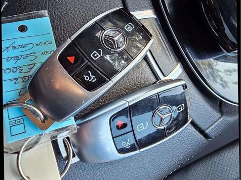 Used 2017 Mercedes-Benz E 300 image 42