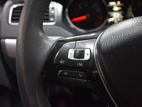 Used 2017 Volkswagen Jetta S FWD image 14