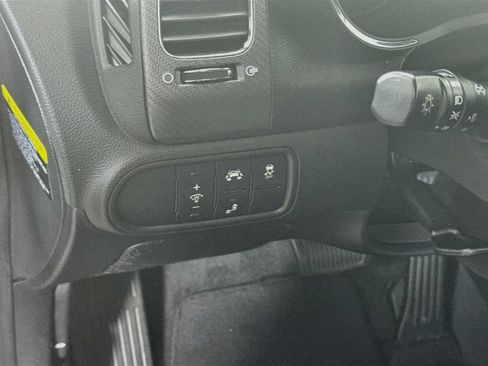 Used 2018 Kia Forte S w/ S Technology Plus Package FWD image 11