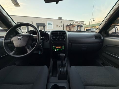 Used 2004 Nissan Frontier XE w/ (PWR) Pwr Pkg image 23