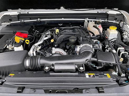 Certified 2023 Jeep Gladiator Sport image 35