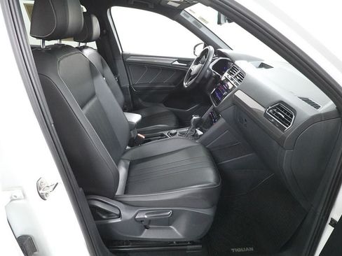 Used 2022 Volkswagen Tiguan SE R-Line AWD/4WD image 29