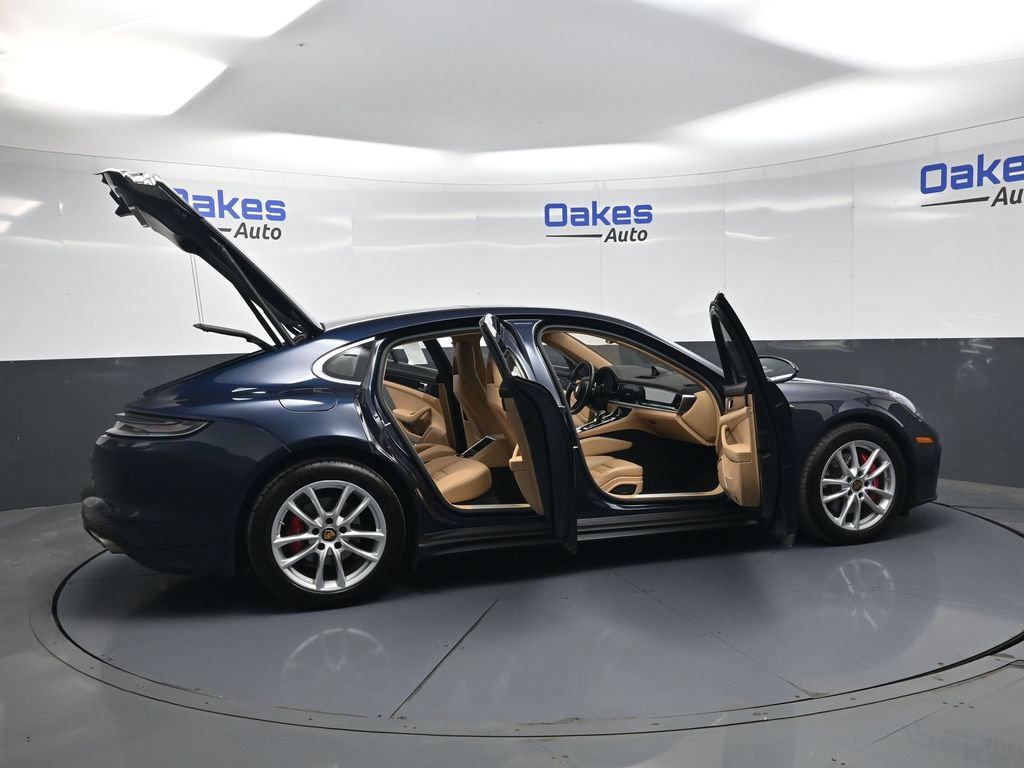 Used 2023 Porsche Panamera 4S w/ Premium Package AWD/4WD image 55