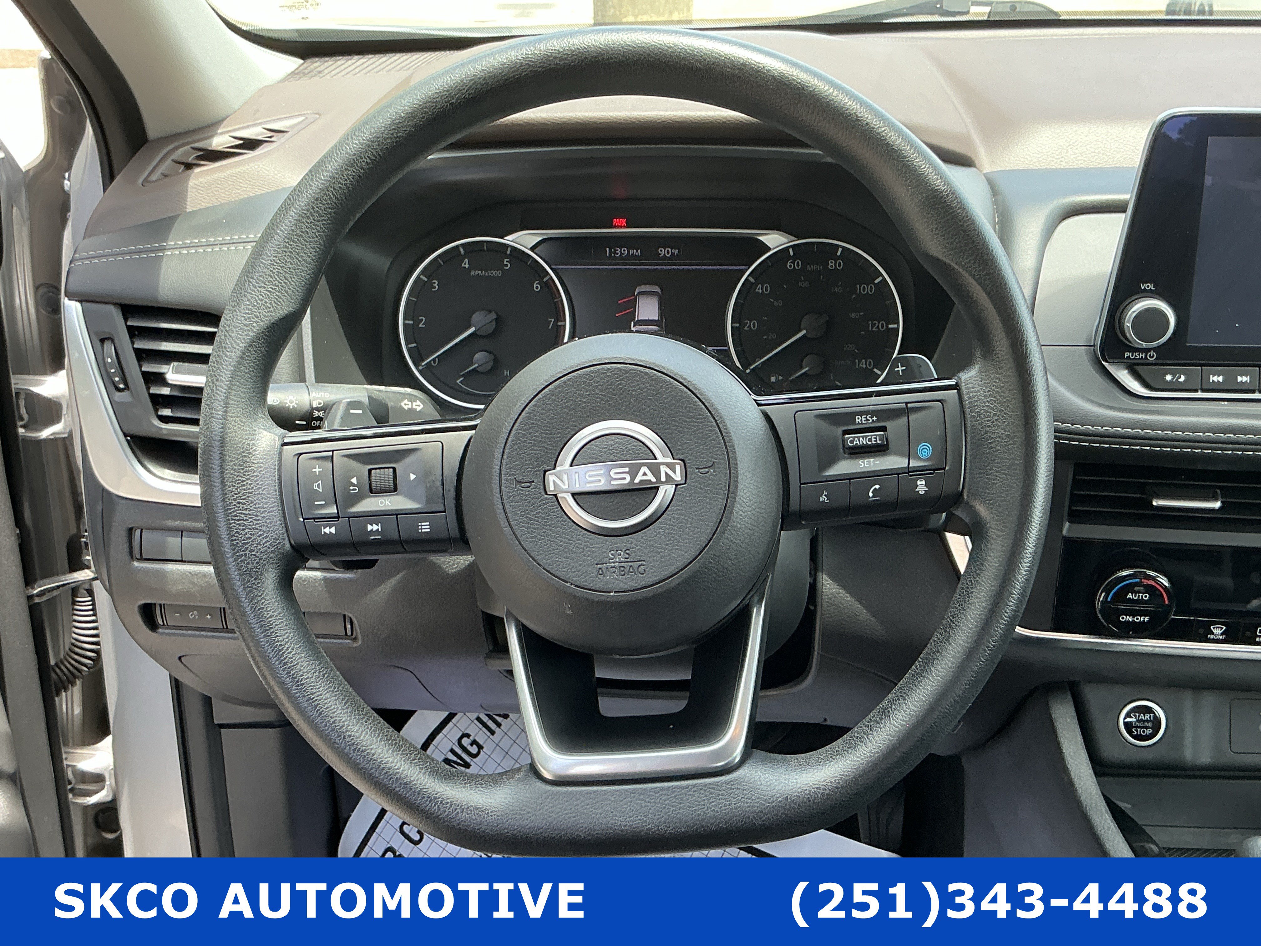 Used 2023 Nissan Rogue SV AWD/4WD image 18
