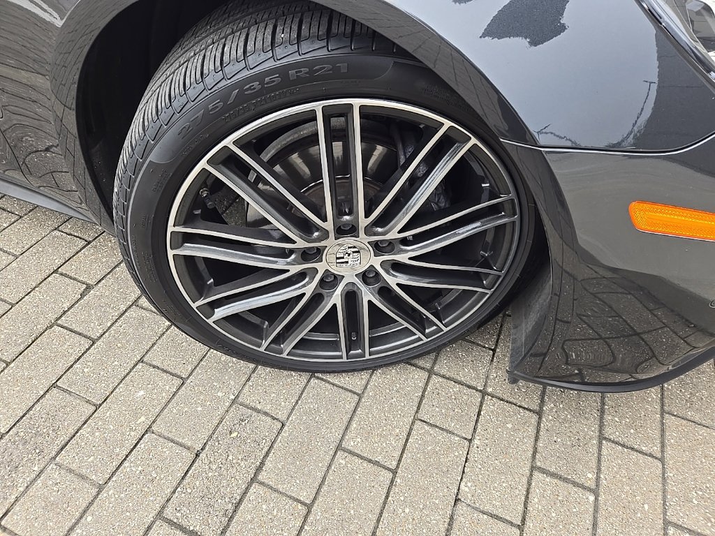 Used 2018 Porsche Panamera 4 AWD/4WD image 11