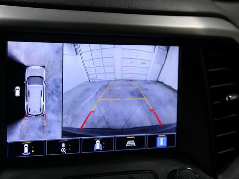 Used 2023 GMC Acadia SLT w/ Elevation Edition image 49