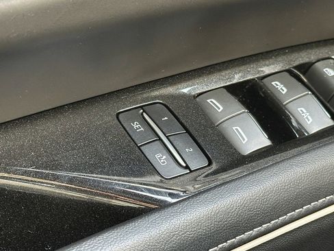 Certified 2023 Cadillac Escalade ESV Sport Platinum w/ LPO, ONYX Package image 25