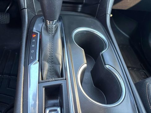 Used 2018 Chevrolet Equinox LT AWD/4WD image 28