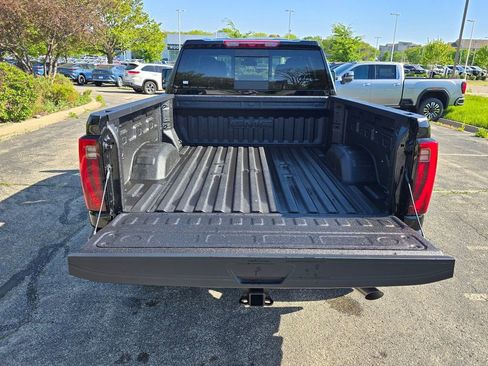 New 2026 GMC Sierra 2500 SLT w/ SLT Premium Package AWD/4WD image 28