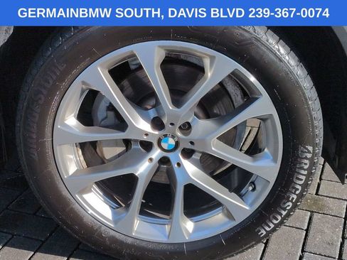 Used 2022 BMW X5 xDrive40i w/ Premium Package AWD/4WD image 12
