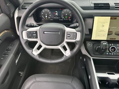 New 2026 Land Rover Defender 110 X-Dynamic SE AWD/4WD image 25