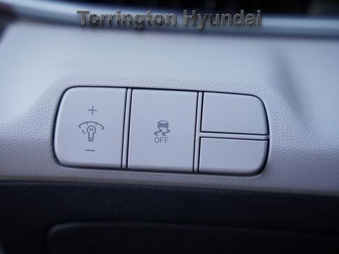 New 2025 Hyundai Elantra Limited w/ Cargo Package image 13