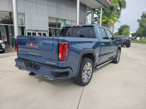 Used 2025 GMC Sierra 1500 Denali w/ Denali Reserve Package AWD/4WD image 7
