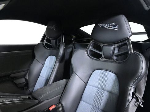 Certified 2023 Porsche 718 Cayman GT4 RS RWD image 5