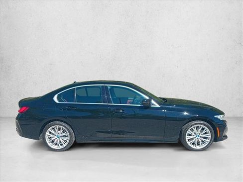 Used 2024 BMW 330e image 4