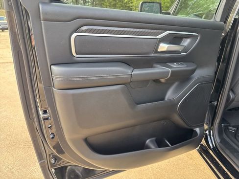New 2026 RAM 1500 4x4 Crew Cab image 25